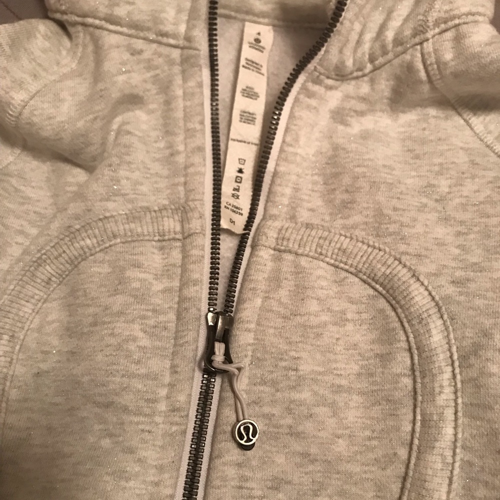 Lululemon Scuba zip up hoodie. Size 4